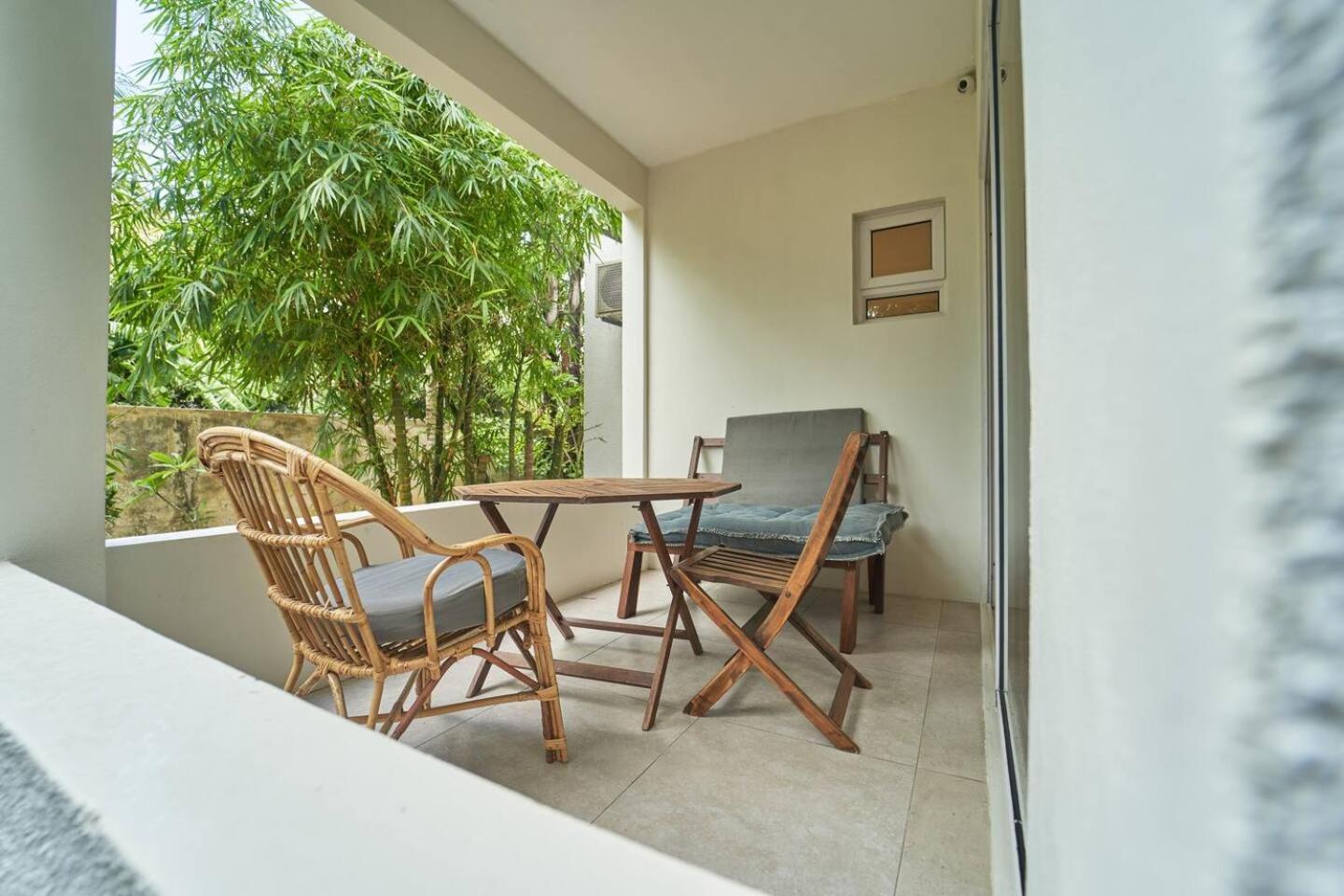 Loukaz -Entire Rental Units W Panoramic Rooftop Coteau Raffin Екстериор снимка
